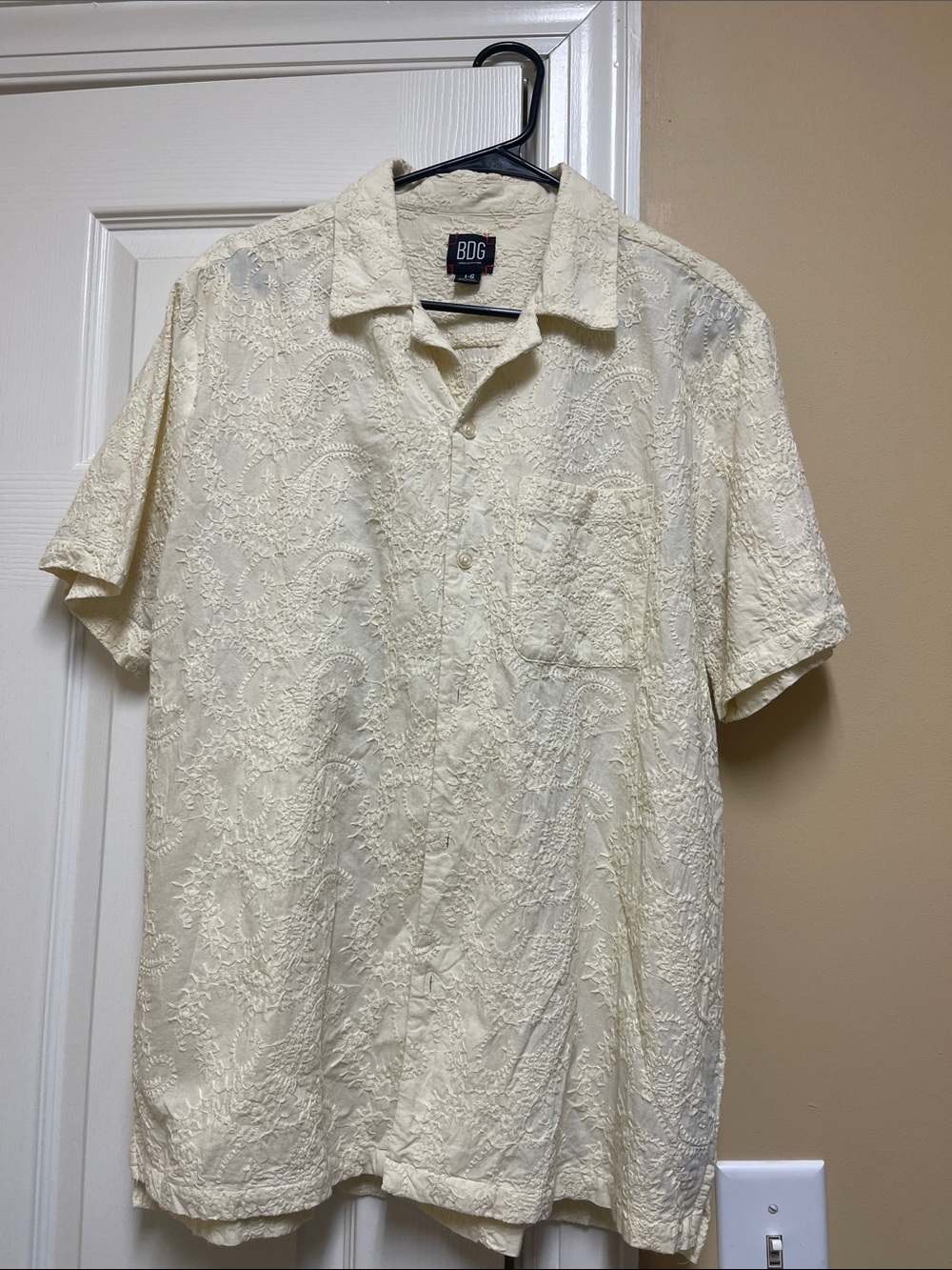 BDG Cream Short-Sleeve Embroidered Camp Shirt